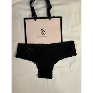 NWT Victoria’s Secret Vintage All Lace Cheeky Panty – Black – Size XS – 2014